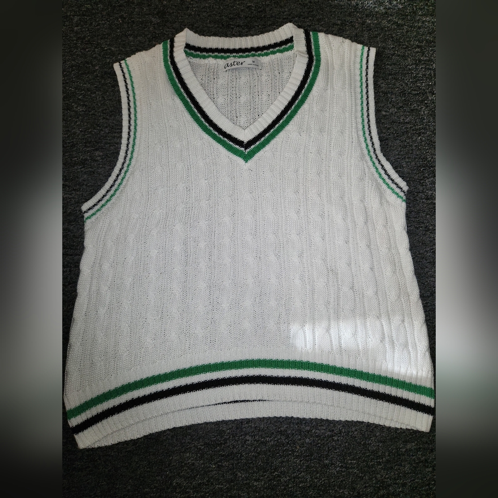 Women's White V-Neck Sweater Vest